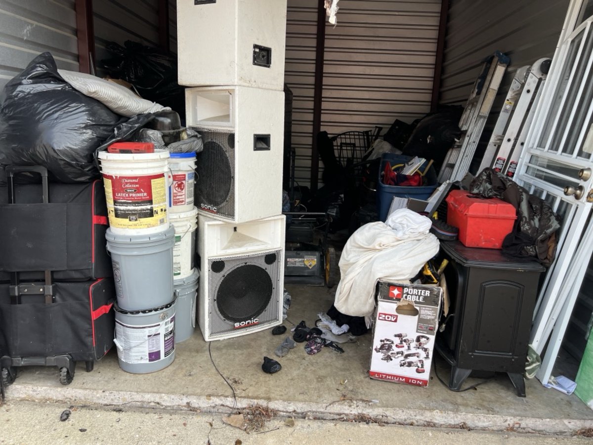 10 x 15 storage unit in Milwaukee, WI