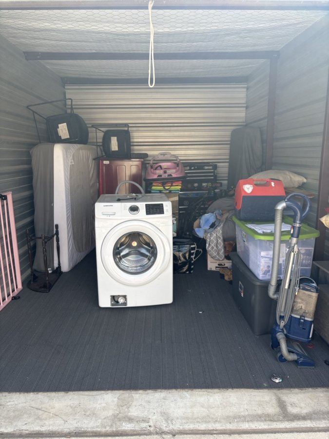 10 x 15 storage unit in Seguin, TX