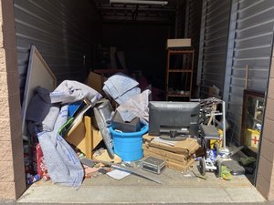 10 x 25 storage unit in Laveen, AZ