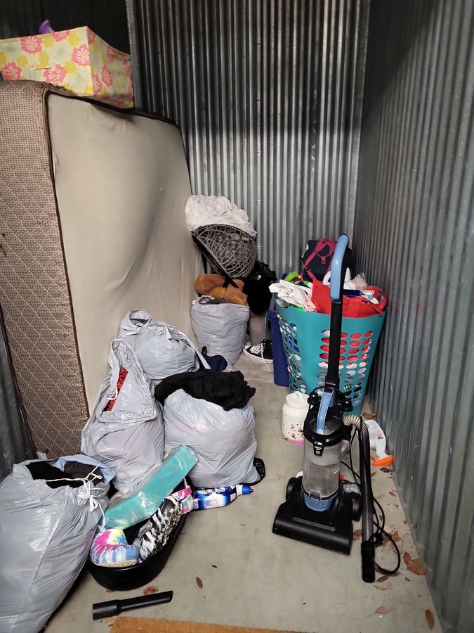5 x 10 storage unit in Orlando, FL