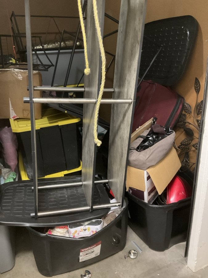 10 x 10 storage unit in Las Vegas, NV