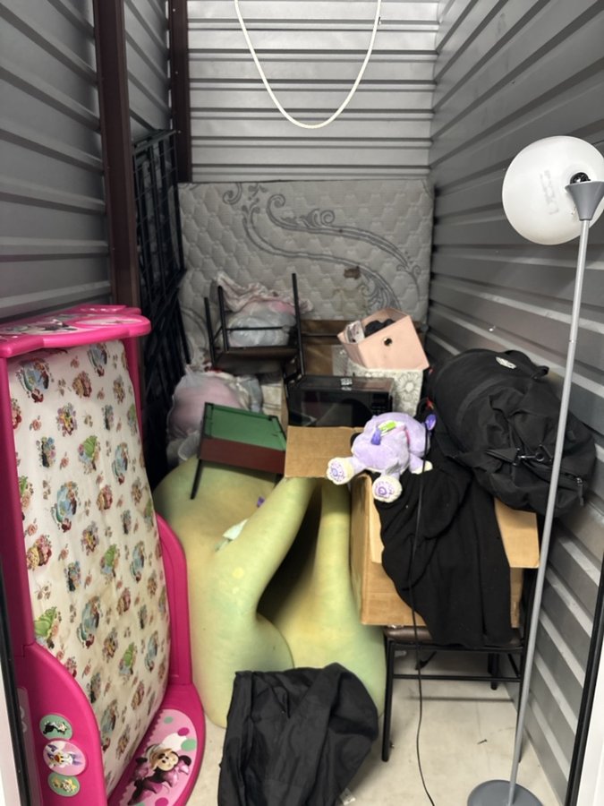 5 x 10 storage unit in Converse, TX