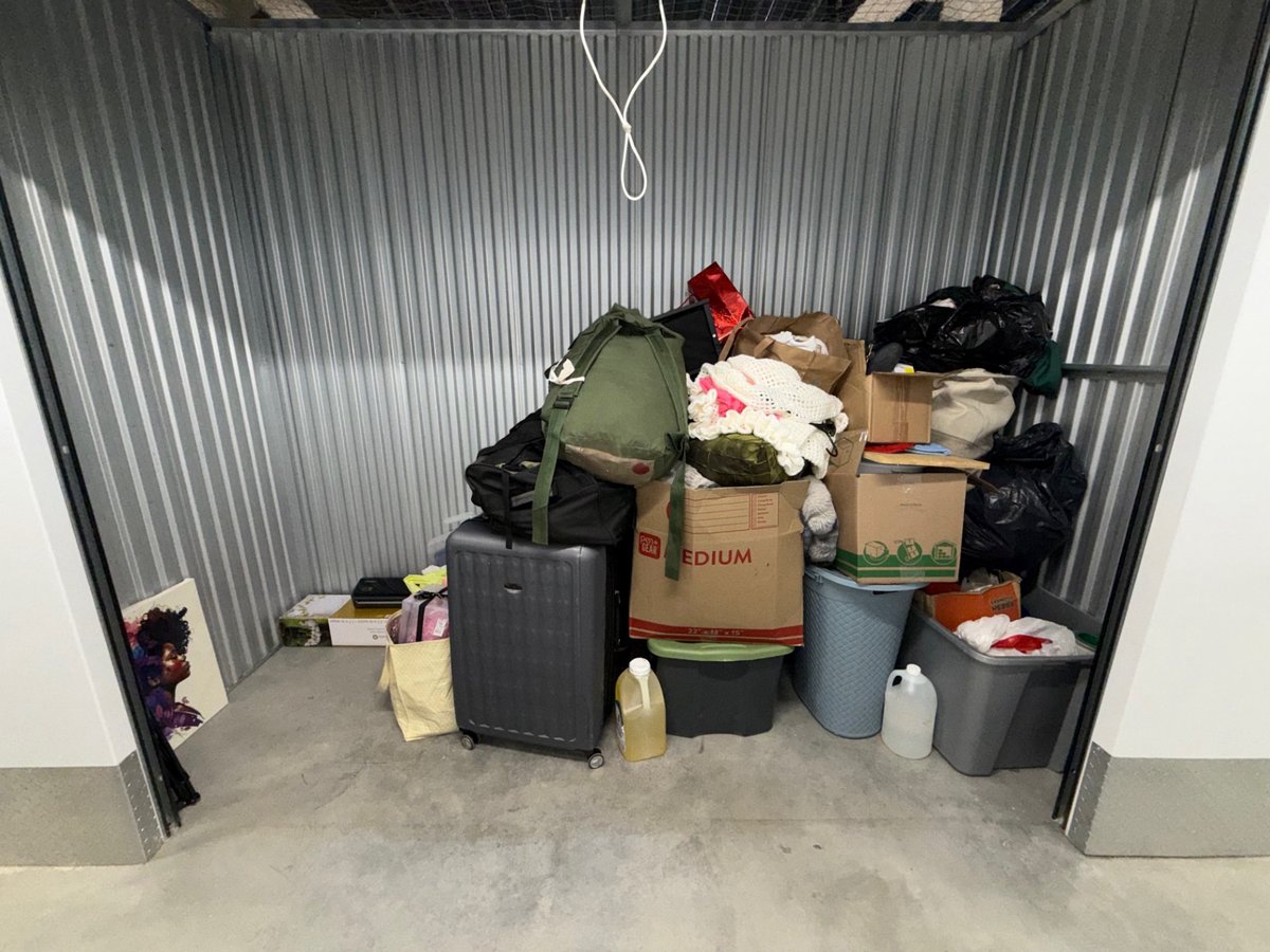 10 x 4 storage unit in Hempstead, NY