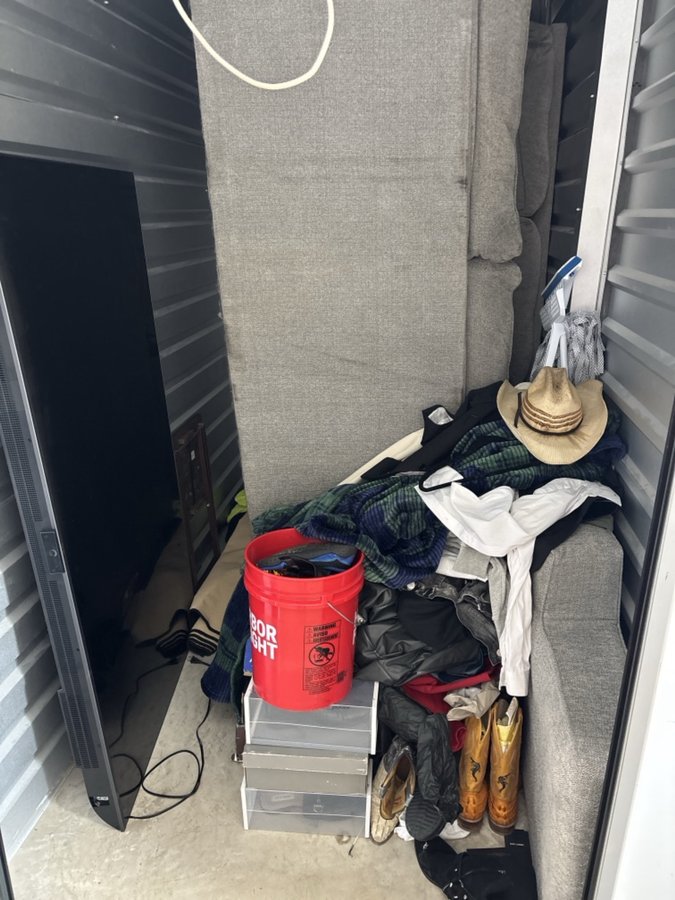 5 x 10 storage unit in Converse, TX