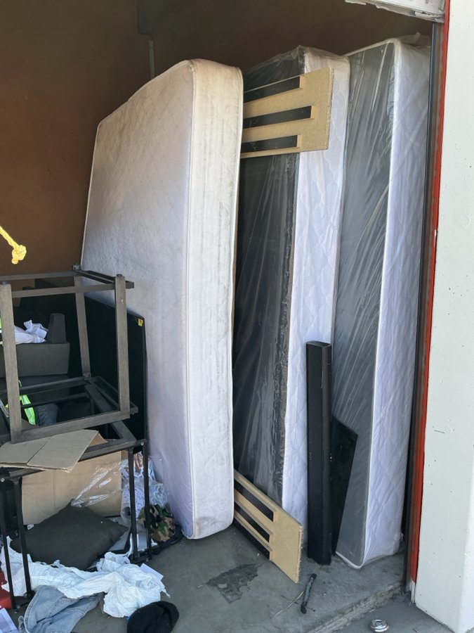 10 x 10 storage unit in Las Vegas, NV