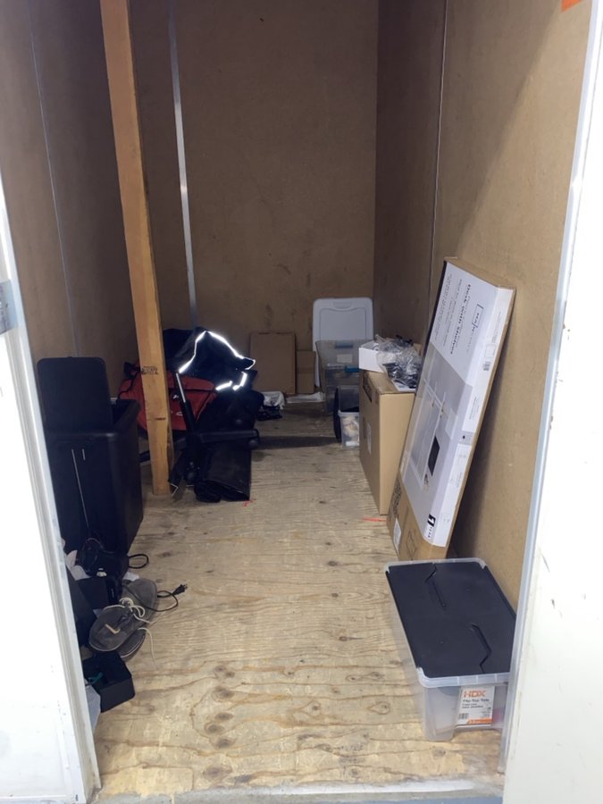 5 x 10 storage unit in Phoenix, AZ
