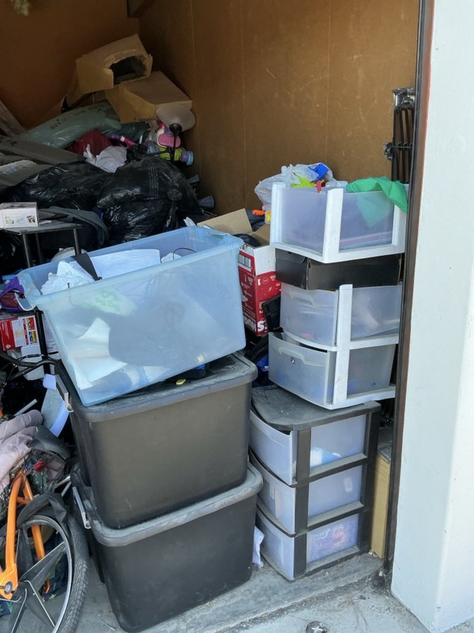 10 x 15 storage unit in Las Vegas, NV