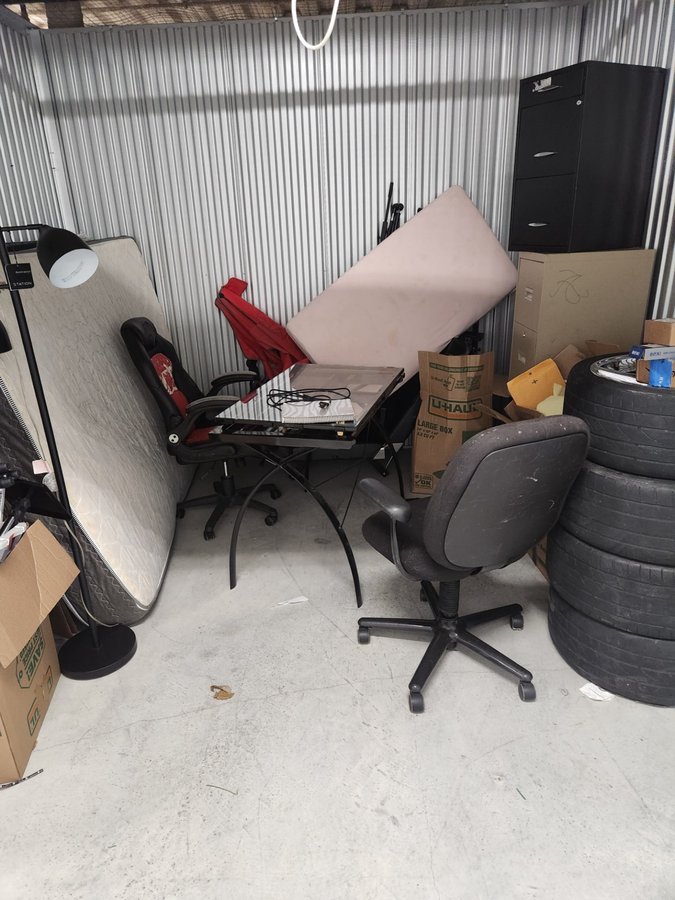 10 x 10 storage unit in Dania Beach, FL
