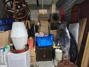 10 x 10 storage unit in Los Angeles, CA