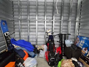10 x 5 storage unit in Los Angeles, CA