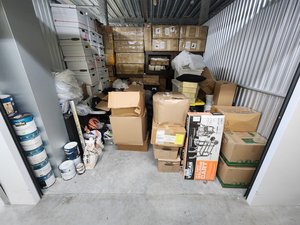 10 x 10 storage unit in North Miami, FL