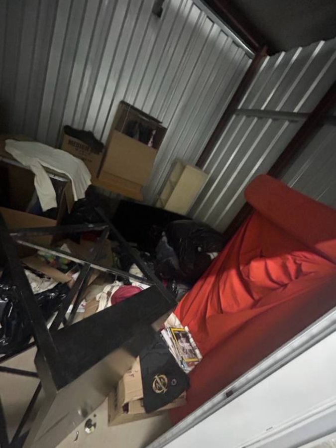 10 x 10 storage unit in Silver Spring, MD
