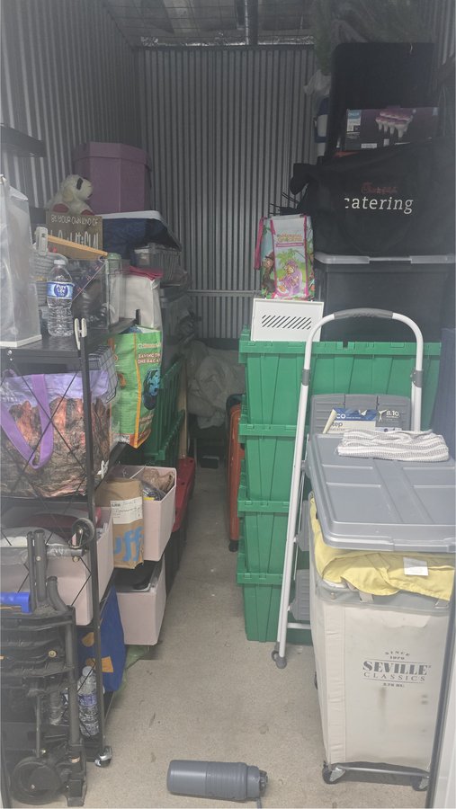 5 x 10 storage unit in Phoenix, AZ