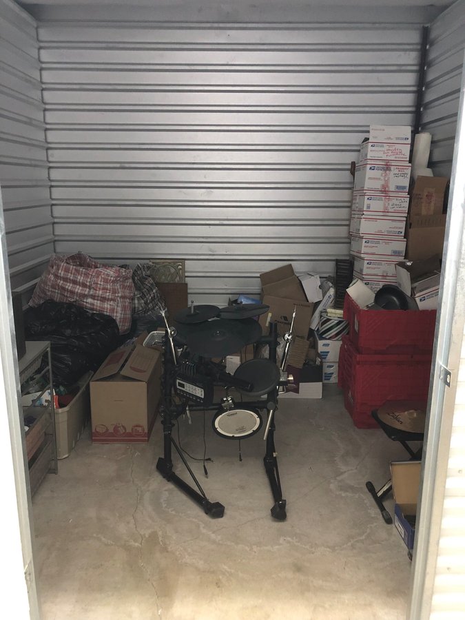 10 x 10 storage unit in Houston, TX