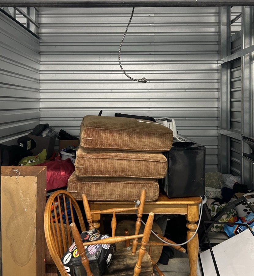 10 x 10 storage unit in New Castle, PA