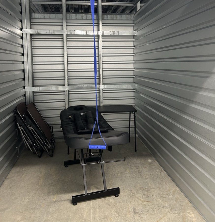 8 x 10 storage unit in New Castle, PA