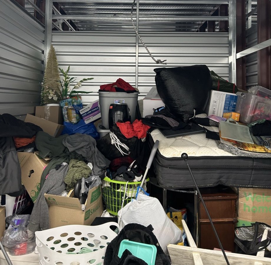 10 x 10 storage unit in New Castle, PA