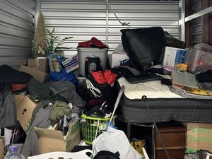 10 x 10 storage unit in New Castle, PA