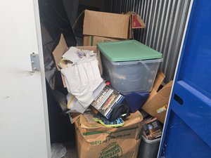 10 x 10 storage unit in Charlotte, NC