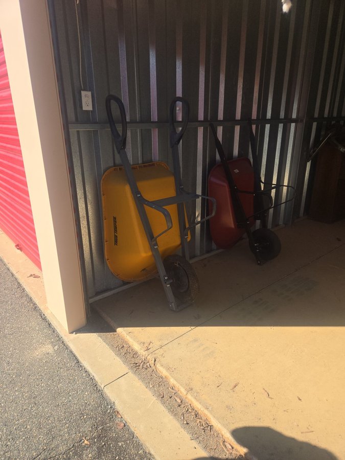 10 x 20 storage unit in Matthews, NC