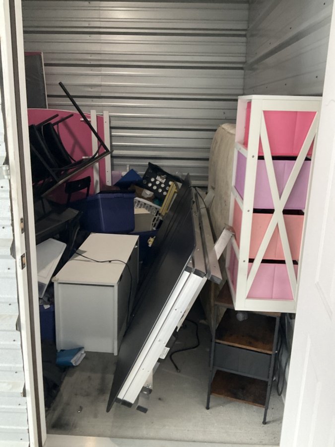 10 x 10 storage unit in Radcliff, KY