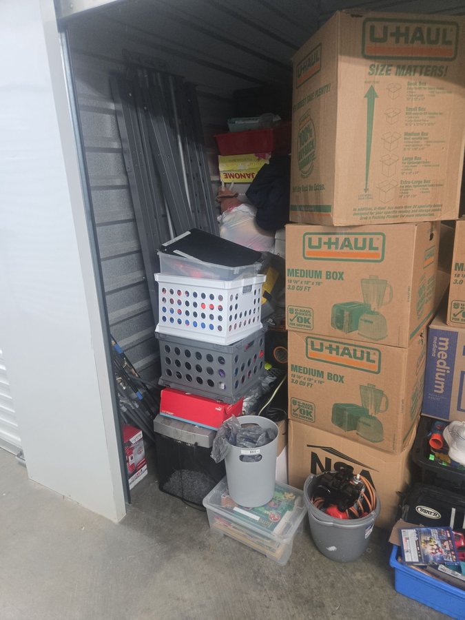 10 x 10 storage unit in Matthews, NC