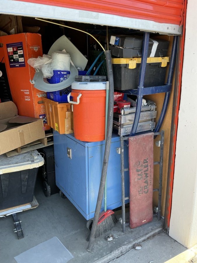 10 x 20 storage unit in Las Vegas, NV