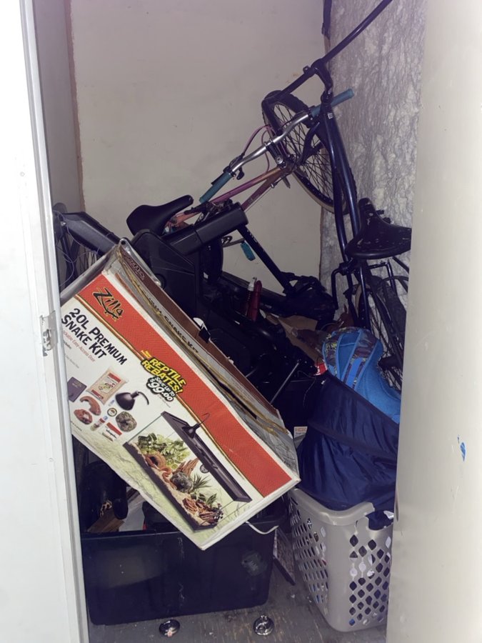 5 x 5 storage unit in Phoenix, AZ