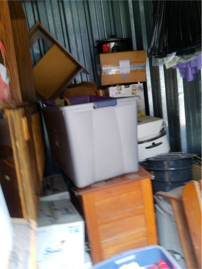 5 x 10 storage unit in Des Moines, IA