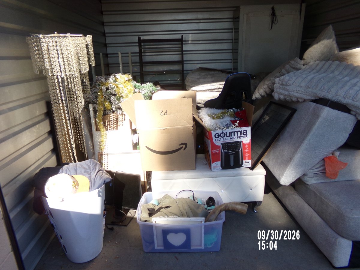 10 x 10 storage unit in Surprise, AZ