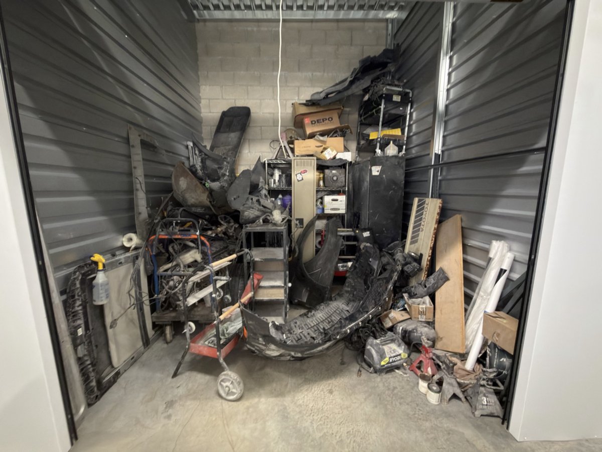 10 x 10 storage unit in Monterey Park, CA