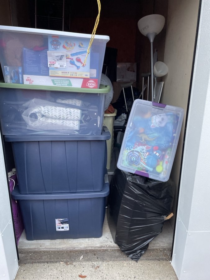 5 x 10 storage unit in Edgewater Park, NJ