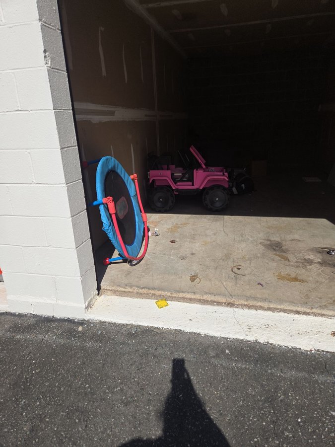10 x 20 storage unit in Charlotte, NC