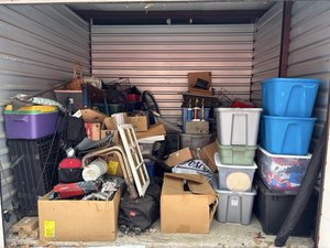 10 x 10 storage unit in Morganville, NJ