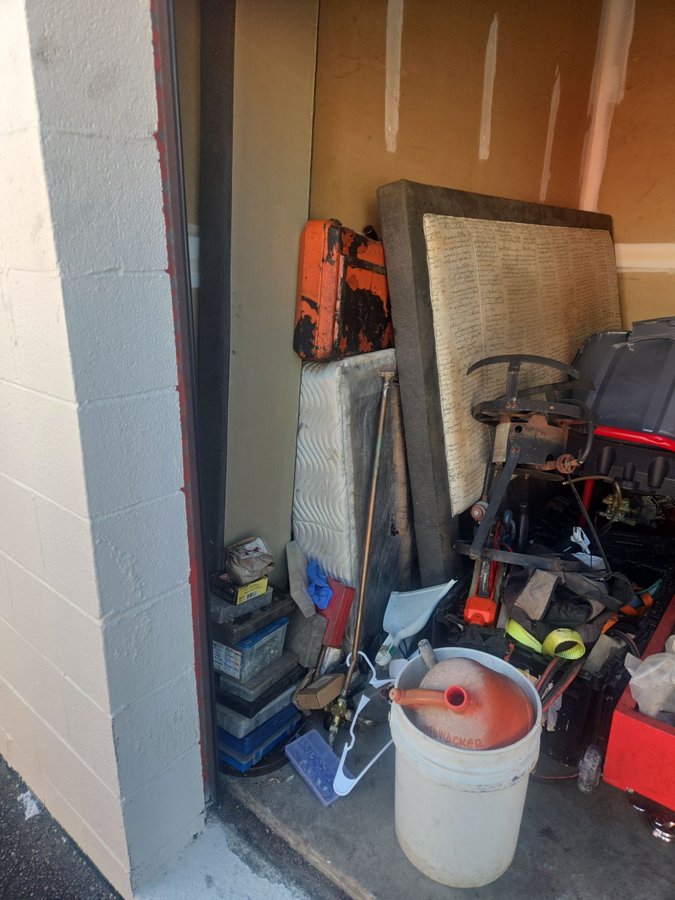 10 x 10 storage unit in Charlotte, NC