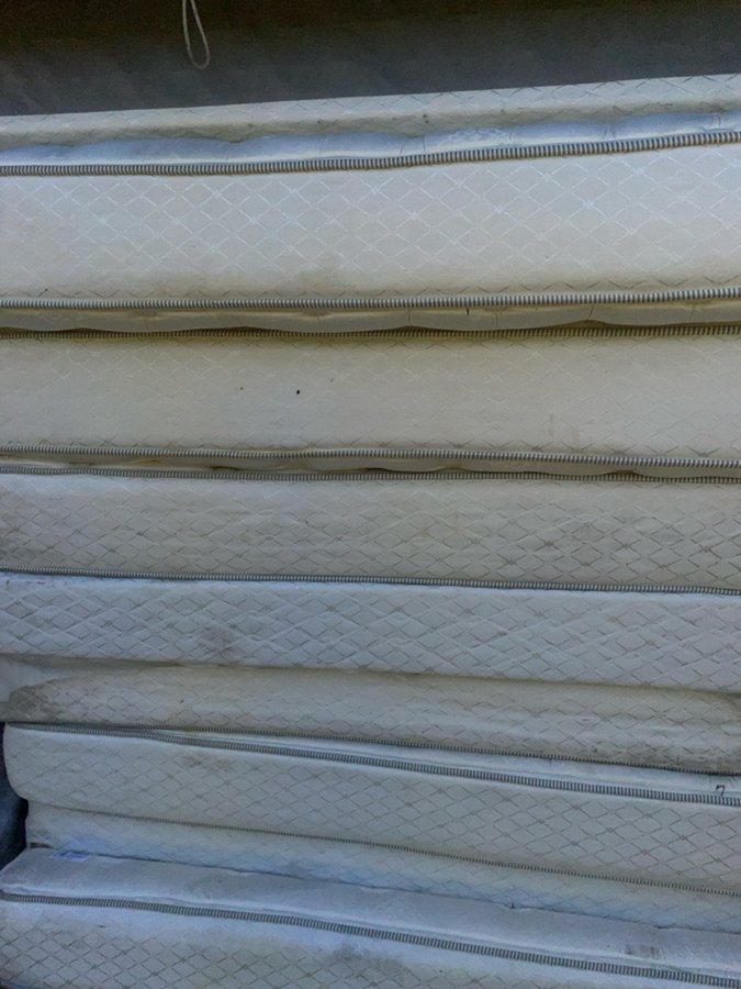 10 x 20 storage unit in Maple Shade, NJ