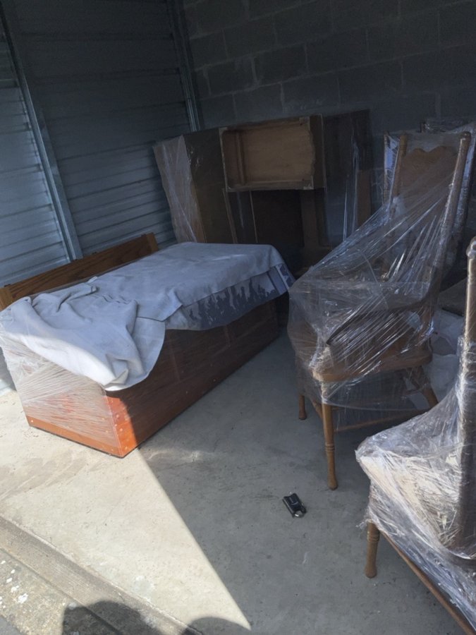 10 x 10 storage unit in Amity, OR