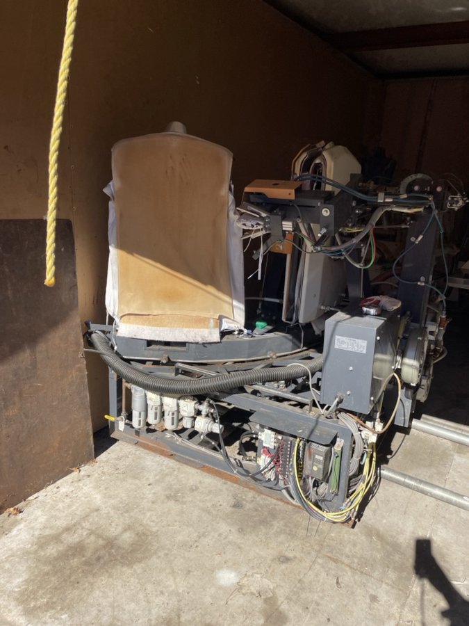 10 x 20 storage unit in Lawrenceville, NJ