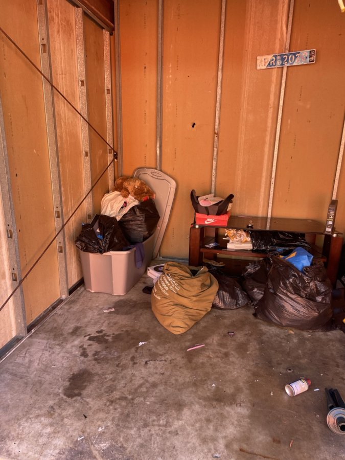 10 x 10 storage unit in Lawrenceville, NJ