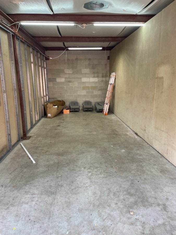 10 x 30 storage unit in Lawrenceville, NJ