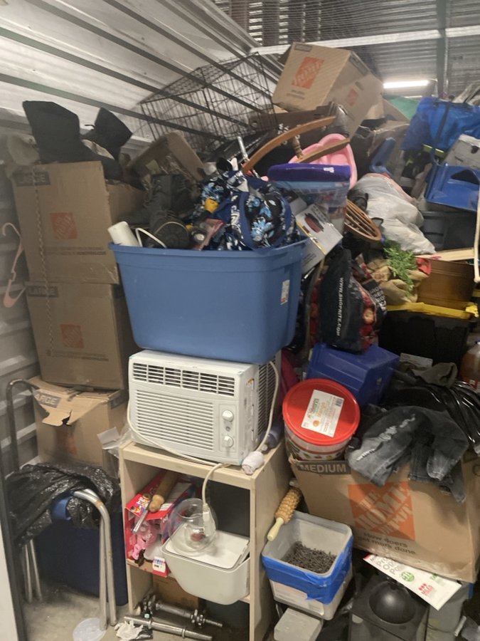10 x 20 storage unit in Trenton, NJ