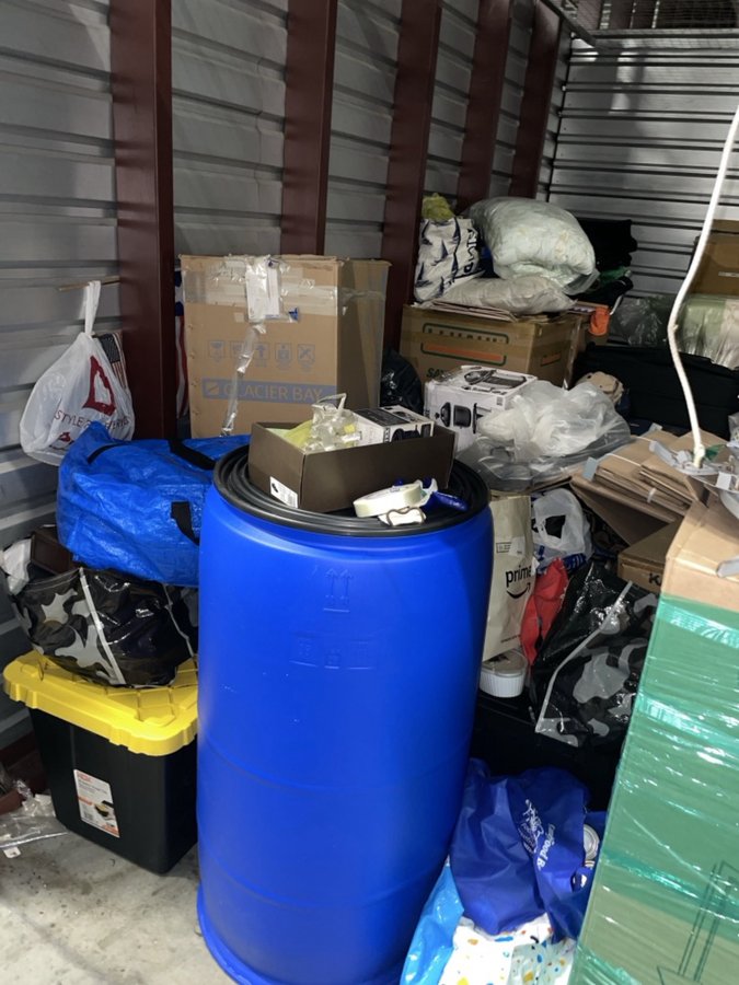 10 x 15 storage unit in Trenton, NJ