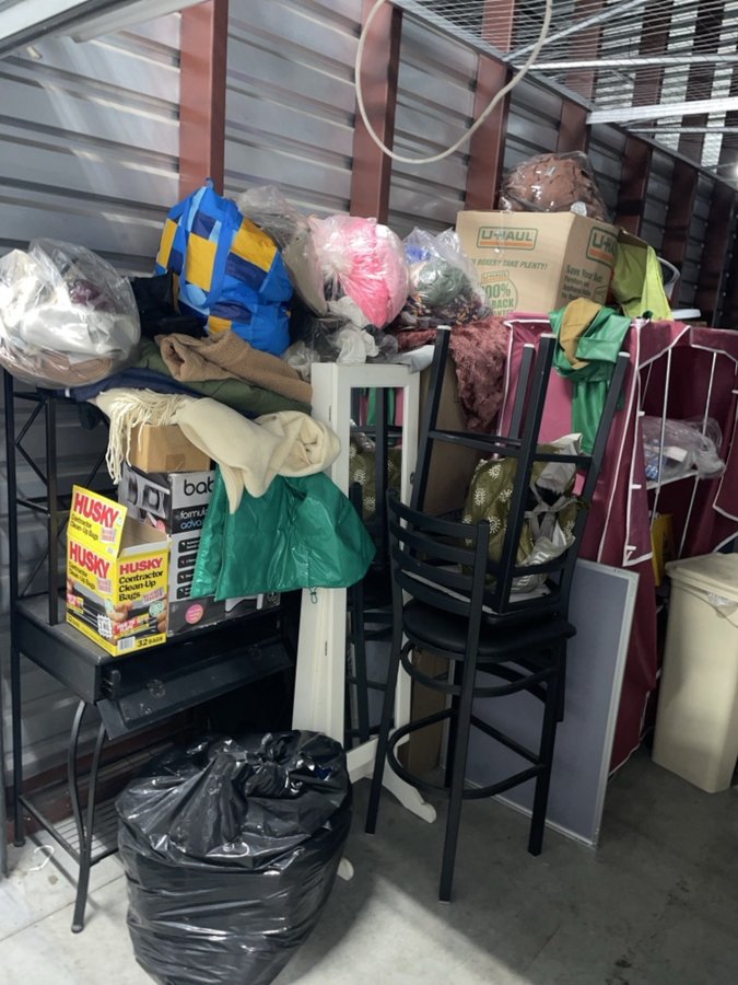 10 x 25 storage unit in Trenton, NJ