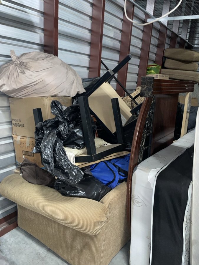 10 x 20 storage unit in Trenton, NJ