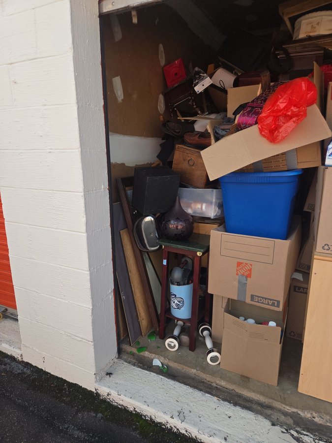 10 x 10 storage unit in Charlotte, NC