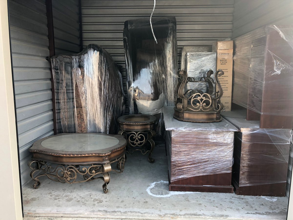 10 x 10 storage unit in Houston, TX