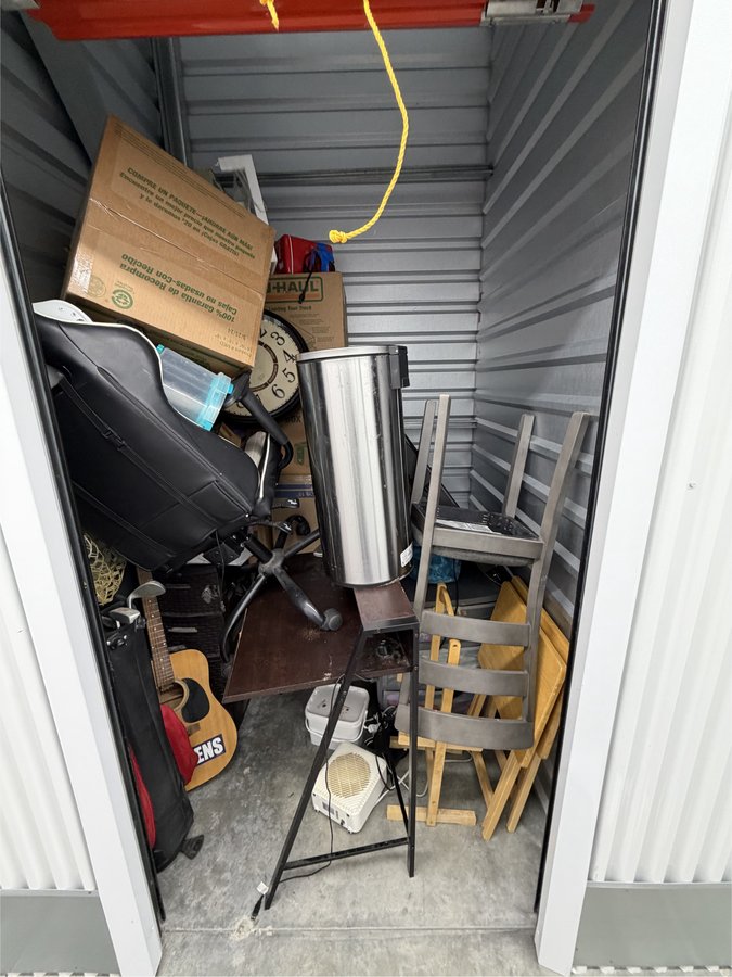 5 x 12 storage unit in Meridian, ID