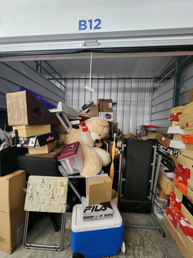 10 x 10 storage unit in Brunswick, GA