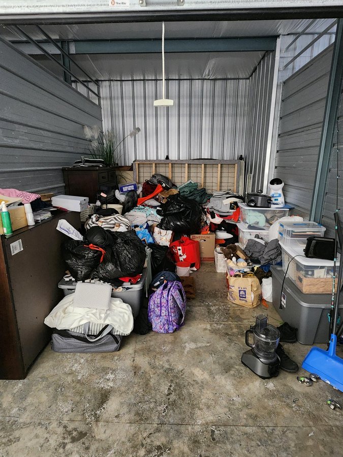10 x 15 storage unit in Brunswick, GA
