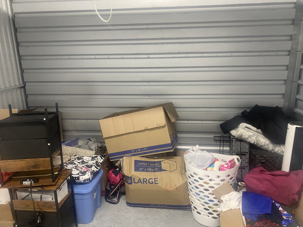 10 x 5 storage unit in Jacksonville, FL